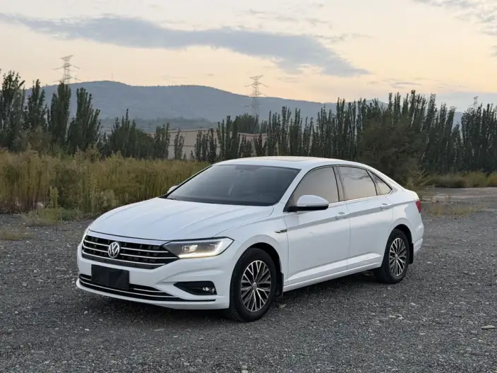 Volkswagen Sagitar 2021 Model 200TSI DSG Comfort Zhilian Edition – фото 1
