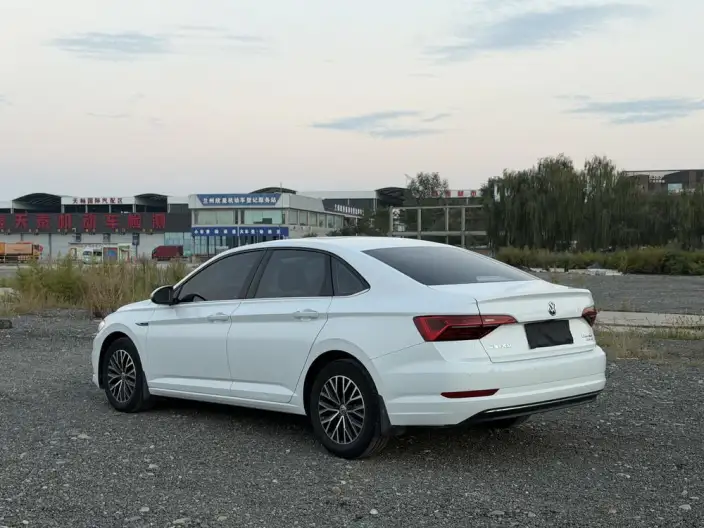 Volkswagen Sagitar 2021 Model 200TSI DSG Comfort Zhilian Edition – фото 4