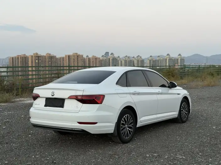 Volkswagen Sagitar 2021 Model 200TSI DSG Comfort Zhilian Edition – фото 6