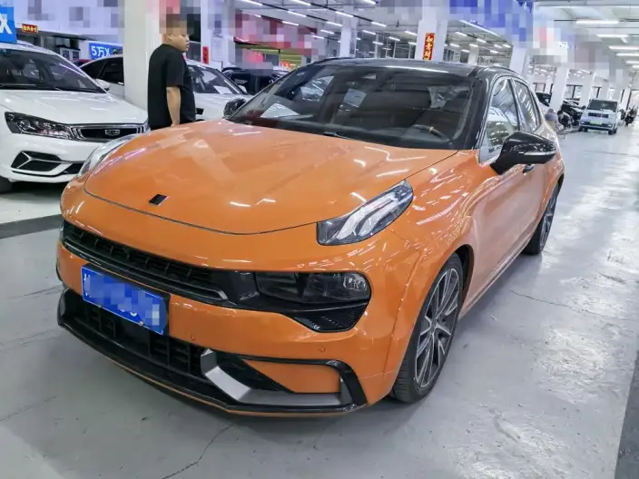 Lynk & Co 02 Hatchback 2021 Model 2.0TD Hatchback Halo – фото 1