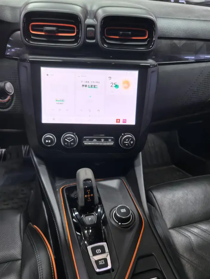 Lynk & Co 02 Hatchback 2021 Model 2.0TD Hatchback Halo – фото 9