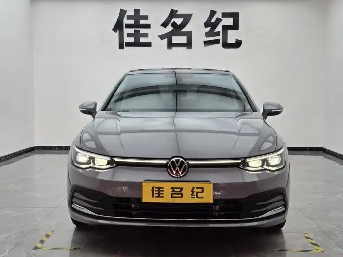 Volkswagen Golf 2021 Model 280TSI DSG 30th Anniversary Memorial Edition – фото 2