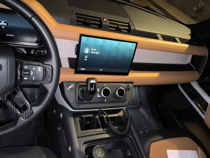 Land Rover Defender 2024 Model 110 3.0T P400 X-Dynamic HSE – фото 9