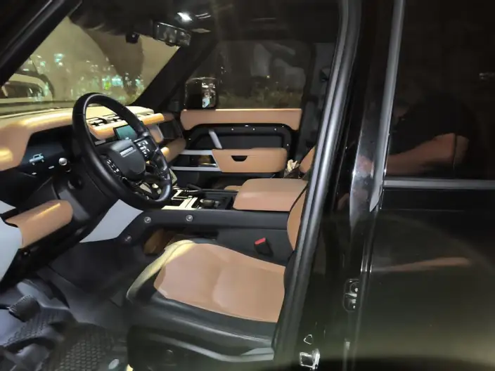 Land Rover Defender 2024 Model 110 3.0T P400 X-Dynamic HSE – фото 10