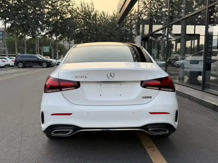 Mercedes-Benz A-class 2022 Model Facelift A 200 L Sports sedan Fashion Edition – фото 5