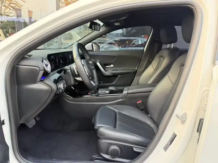 Mercedes-Benz A-class 2022 Model Facelift A 200 L Sports sedan Fashion Edition – фото 13