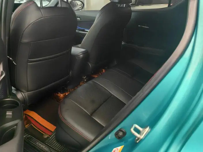 Toyota C-HR 2020 Model 2.0L Leading version – фото 9