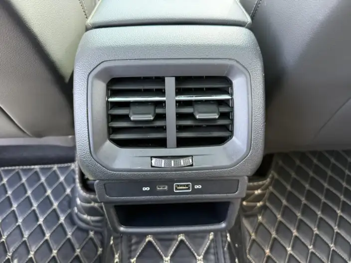 Volkswagen Tharu 2021 Model 280TSI 2WD Ultimate Edition – фото 8