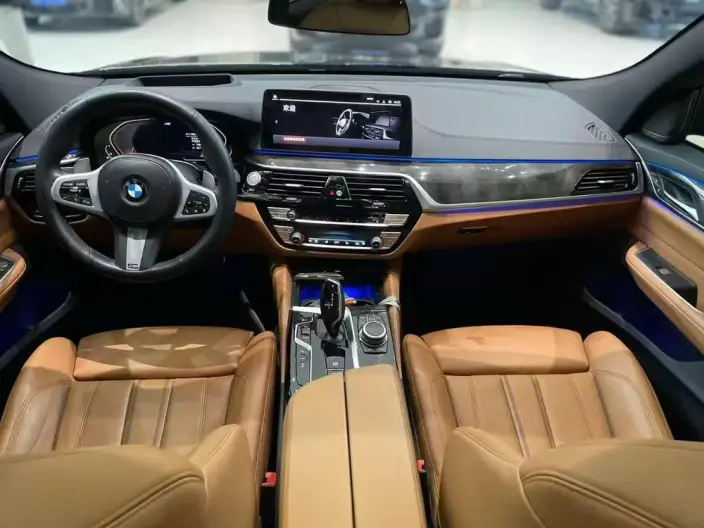 BMW 6 Series GT 2021 Model 630i M Sports Set – фото 6