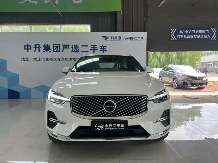 Volvo XC60 2026 Model B5 4WD Smart Range Deluxe Edition – фото 2
