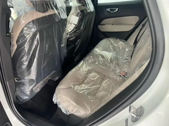 Volvo XC60 2026 Model B5 4WD Smart Range Deluxe Edition – фото 20