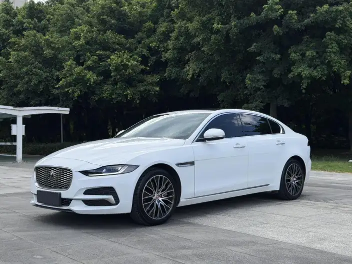 Jaguar XE L 2021 Model 2.0T 250PS S Enterprising Youya Edition – фото 1