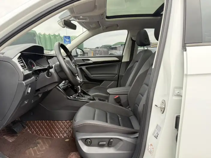 Volkswagen Tayron 2021 Model 330TSI 2WD Luxury Zhilian Edition – фото 10
