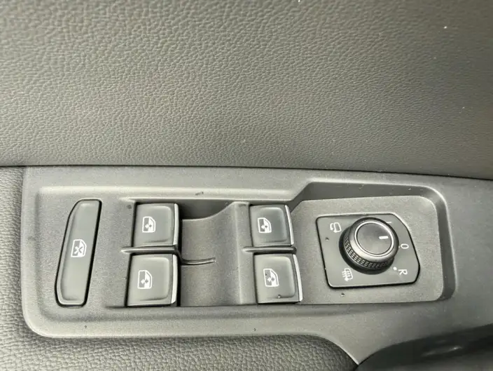 Volkswagen Tayron 2021 Model 330TSI 2WD Luxury Zhilian Edition – фото 12