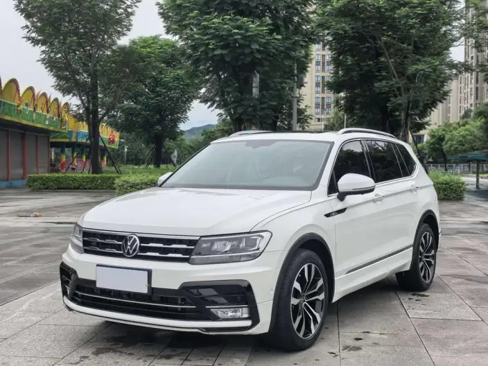 Volkswagen Tiguan L 2021 Model 330TSI Automatic 2WD R-Line Enjoy the version more – фото 1