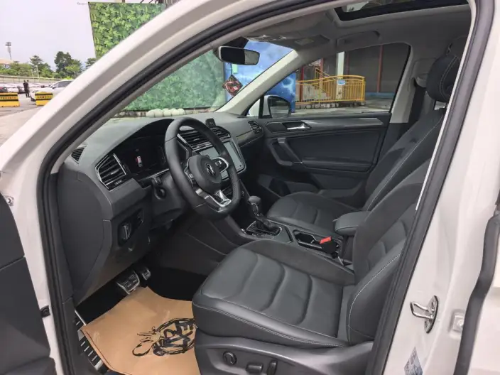 Volkswagen Tiguan L 2021 Model 330TSI Automatic 2WD R-Line Enjoy the version more – фото 15