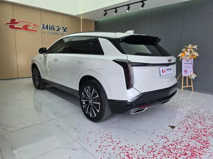 Cadillac XT5 2025 Model 28T 4WD Noble Model – фото 4