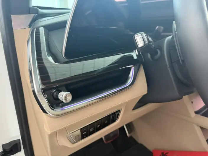 Cadillac XT5 2025 Model 28T 4WD Noble Model – фото 14