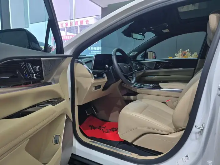 Cadillac XT5 2025 Model 28T 4WD Noble Model – фото 15
