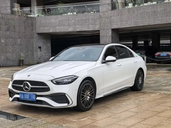 Mercedes-Benz C-Class 2024 Model C 260 L Sports Edition – фото 1
