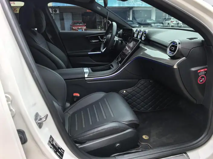 Mercedes-Benz C-Class 2024 Model C 260 L Sports Edition – фото 11