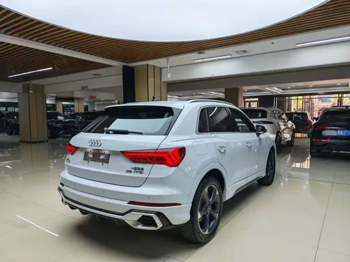AUDI Q3 2024 Model 35 TFSI Fashion Dynamic Model – фото 6
