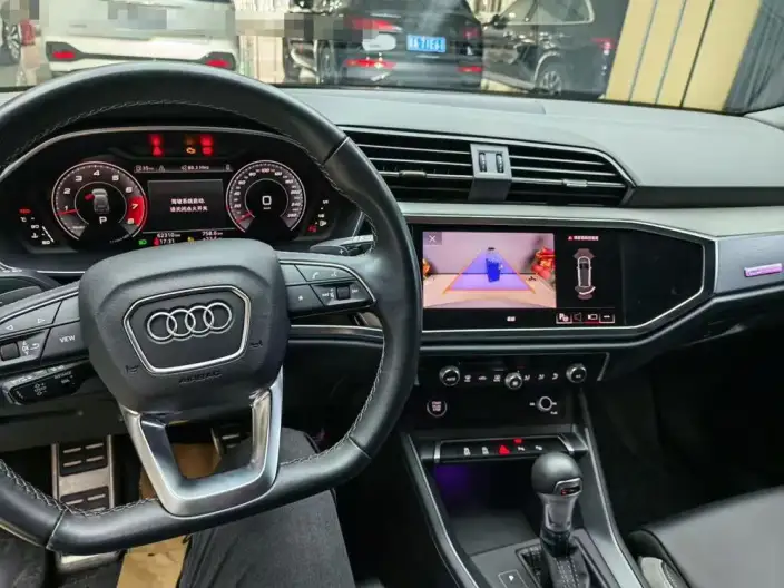 AUDI Q3 2024 Model 35 TFSI Fashion Dynamic Model – фото 9