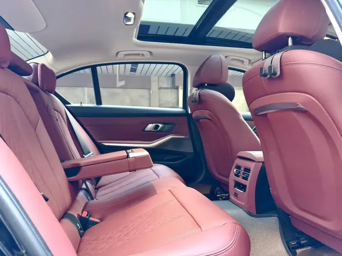 BMW 3 Series 2025 Model 325Li M Sports Set – фото 15