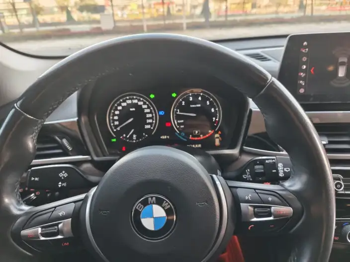 BMW X1 2021 Model sDrive25Li Leading Model – фото 13