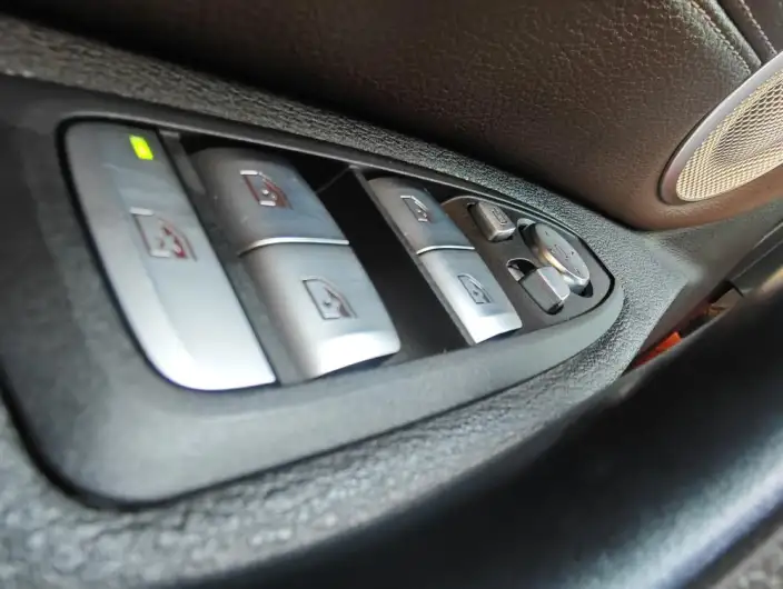BMW X1 2021 Model sDrive25Li Leading Model – фото 19