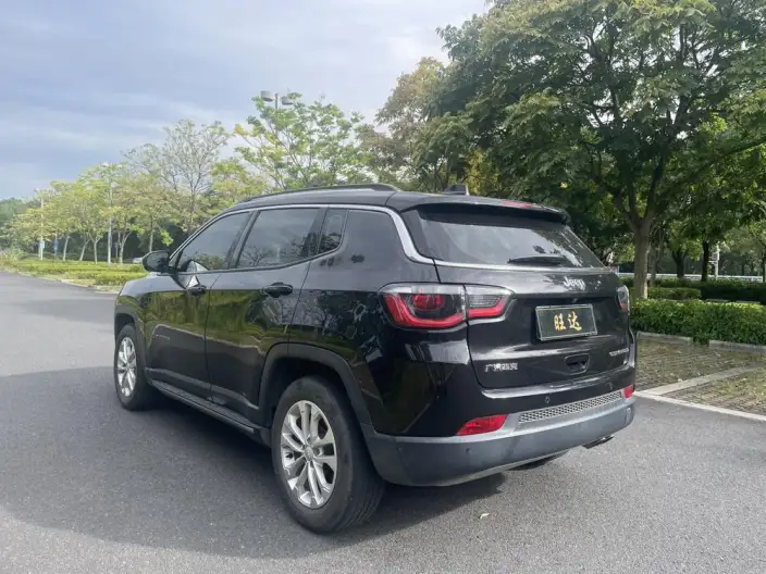 Jeep Compass 2021 Model 220T Elite Edition – фото 5