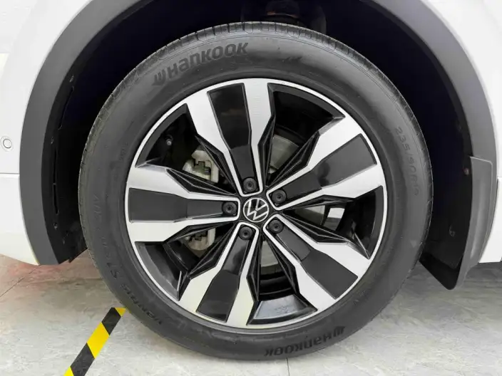 Volkswagen Tiguan L 2023 Model 330TSI 2WD R-Line Enjoy the version more – фото 13