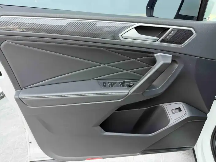 Volkswagen Tiguan L 2023 Model 330TSI 2WD R-Line Enjoy the version more – фото 15