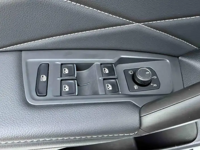 Volkswagen Tiguan L 2023 Model 330TSI 2WD R-Line Enjoy the version more – фото 28