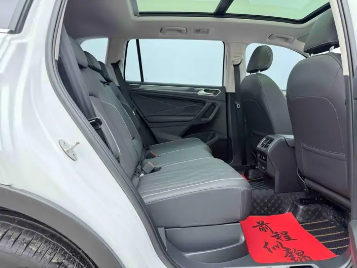 Volkswagen Tiguan L 2023 Model 330TSI 2WD R-Line Enjoy the version more – фото 30