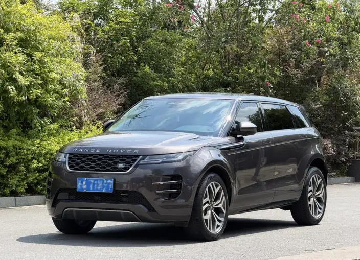 Range Rover Evoque 2023 Model Aurora L 249PS R-Dynamic Deluxe Edition – фото 1