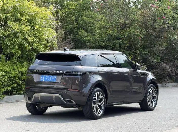 Range Rover Evoque 2023 Model Aurora L 249PS R-Dynamic Deluxe Edition – фото 6