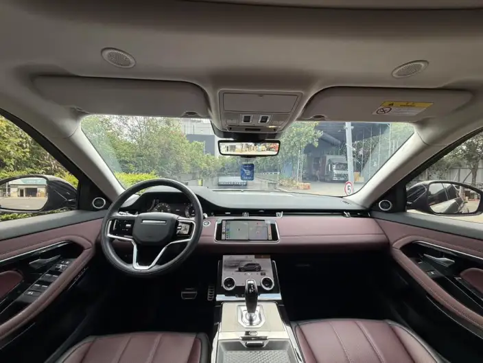 Range Rover Evoque 2023 Model Aurora L 249PS R-Dynamic Deluxe Edition – фото 7