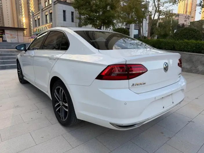 Volkswagen Lamando 2021 Model 280TSI DSG Comfort Edition – фото 4