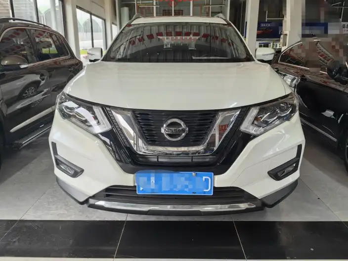 Nissan X-Trail 2020 Model 2.0L CVT Smart Connect Exclusive Edition 2WD – фото 2