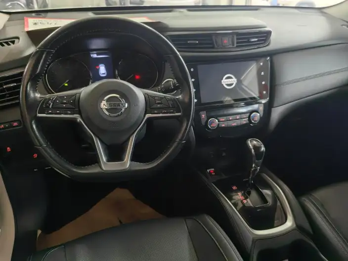 Nissan X-Trail 2020 Model 2.0L CVT Smart Connect Exclusive Edition 2WD – фото 8