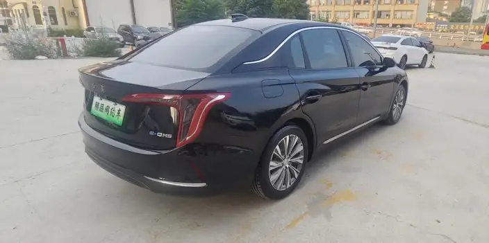 Hongqi E-QM5 2024 Model 500KM Travel Edition 100kW – фото 4