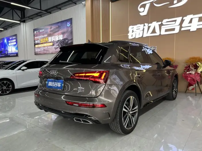Audi Q5L 2022 Model 40T Luxury Dynamic Model – фото 7