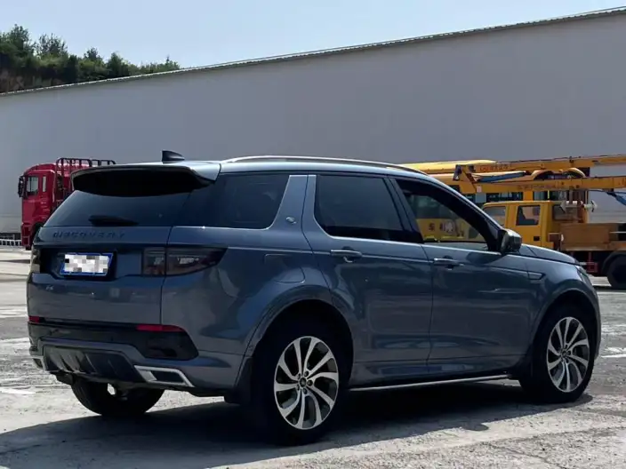 Land Rover Discovery Sport 2022 Model 249PS R-Dynamic S Performance version 5 seat – фото 2