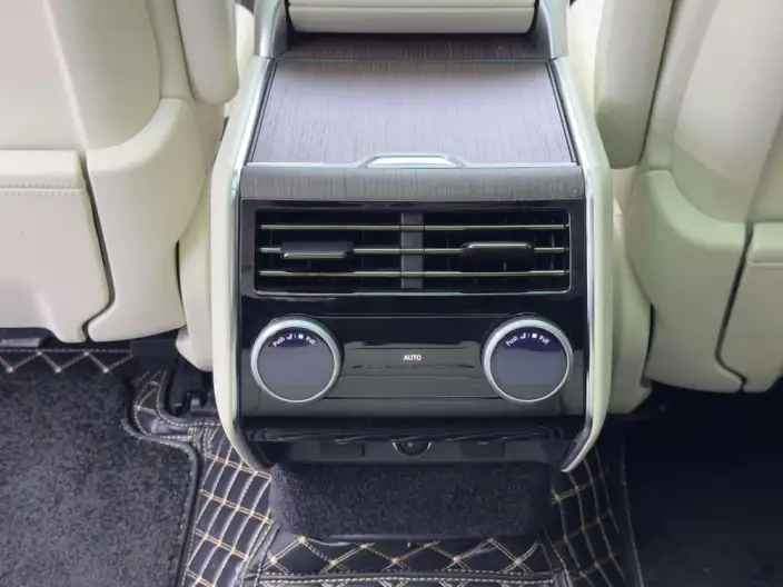 Range Rover 2023 Model Facelift 3.0 L6 400PS Shengshi Extended Edition – фото 6