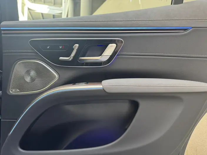 Mercedes-Benz EQS SUV 2025 Model EQS 500 4MATIC – фото 22
