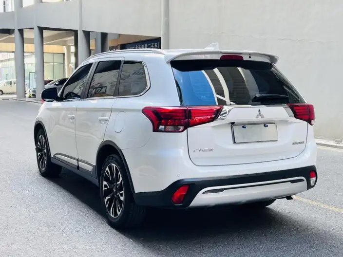 Mitsubishi Outlander 2020 Model 2.0L 2WD Changxiang Edition 5 seat – фото 4