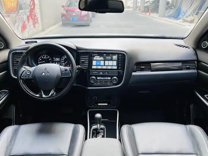 Mitsubishi Outlander 2020 Model 2.0L 2WD Changxiang Edition 5 seat – фото 10