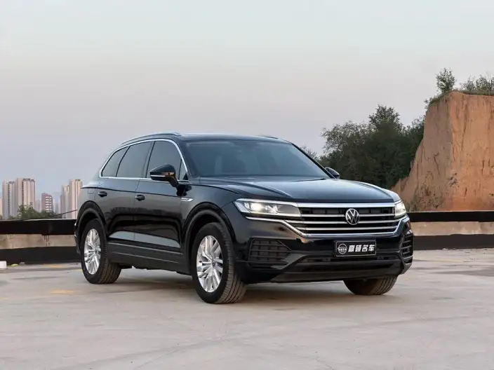 Volkswagen Touareg 2021 Model 2.0TSI Pilot Special Edition – фото 2