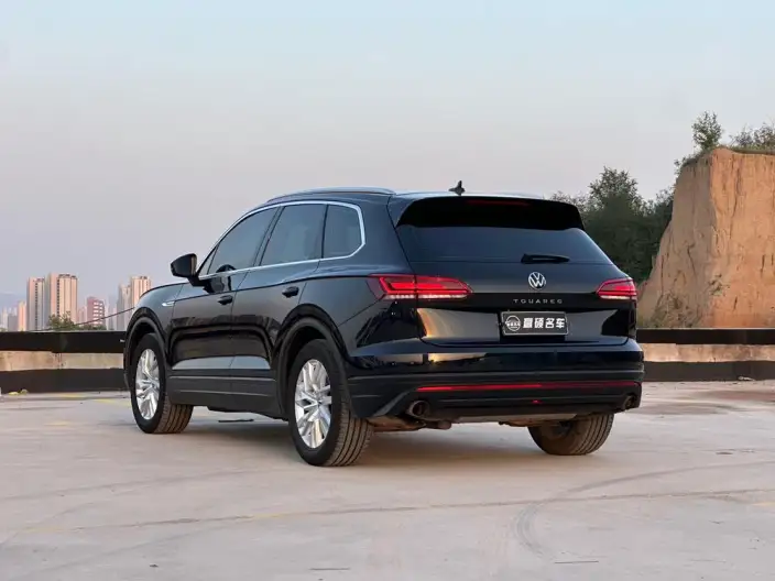 Volkswagen Touareg 2021 Model 2.0TSI Pilot Special Edition – фото 4
